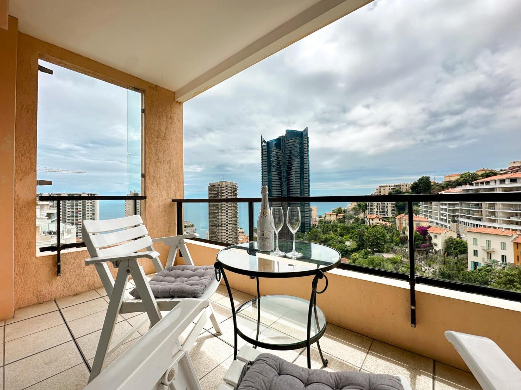 בוסוליי Luxurious 3 Rooms, Pool, Bnbrickeys מראה חיצוני תמונה