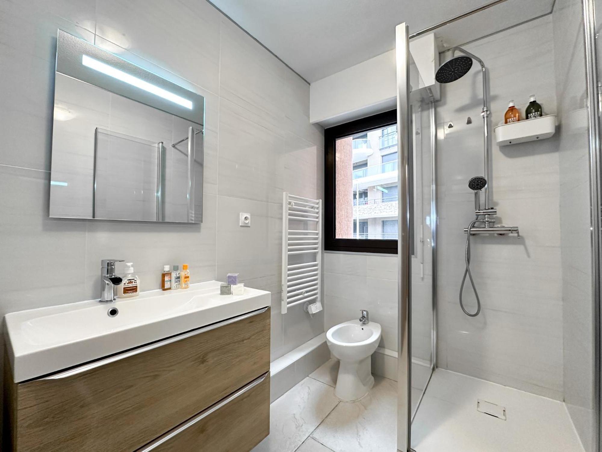 בוסוליי Luxurious 3 Rooms, Pool, Bnbrickeys מראה חיצוני תמונה